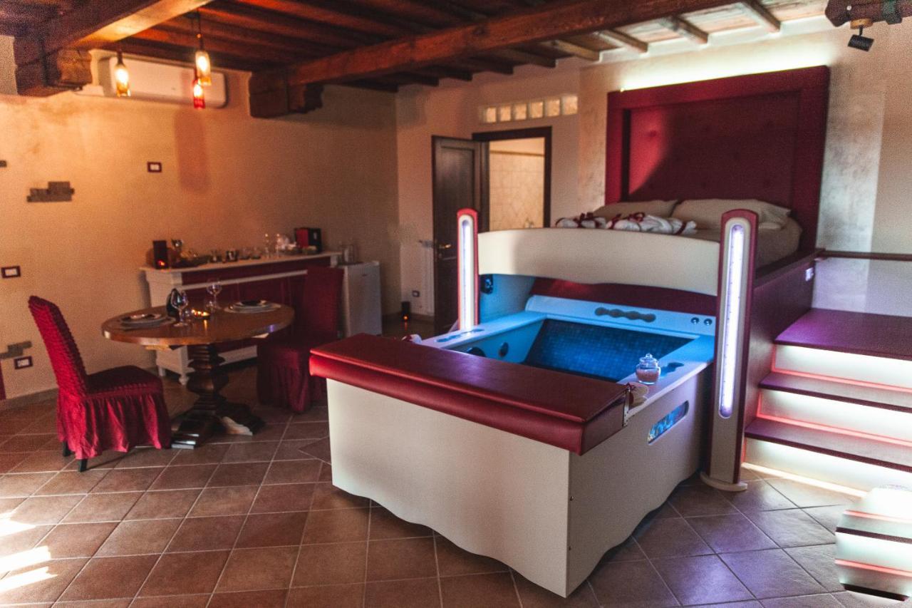 Agriturismo Albarosa-Terre Dell'Amore Марина-ди-Гроссето Экстерьер фото